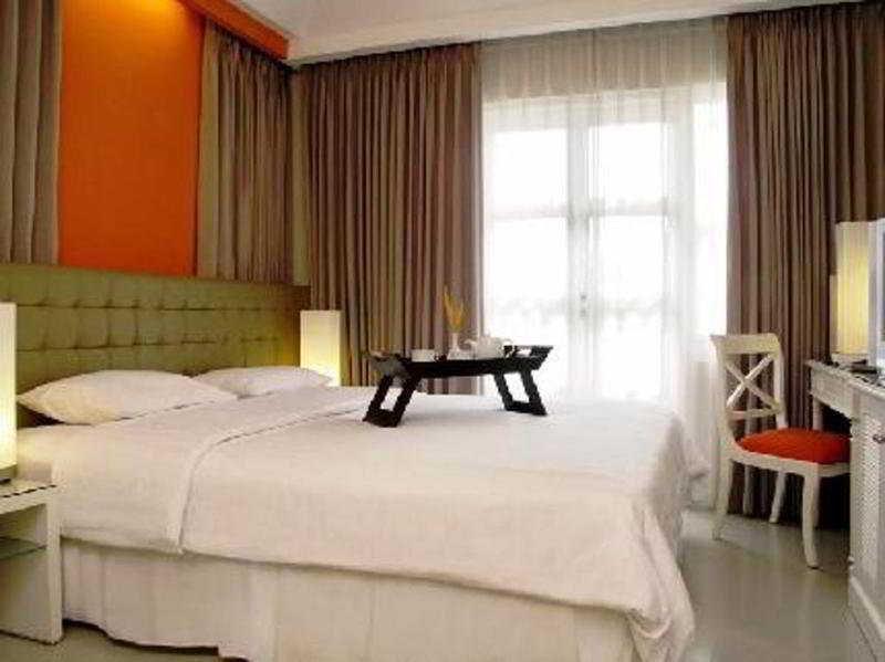 Ciputra Golf, Club & Hotel Surabaya Room photo