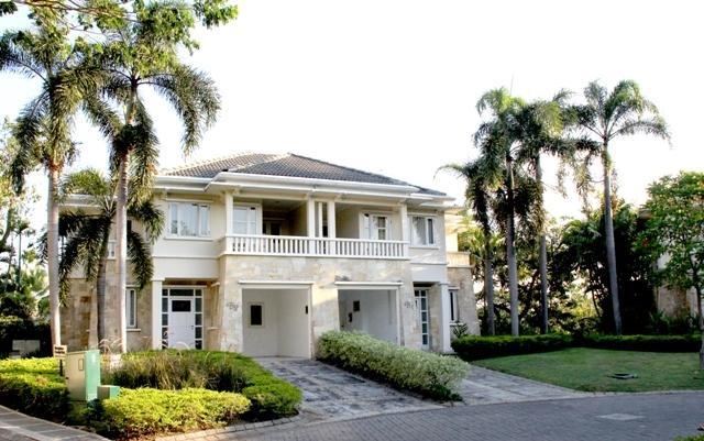 Ciputra Golf, Club & Hotel Surabaya Room photo